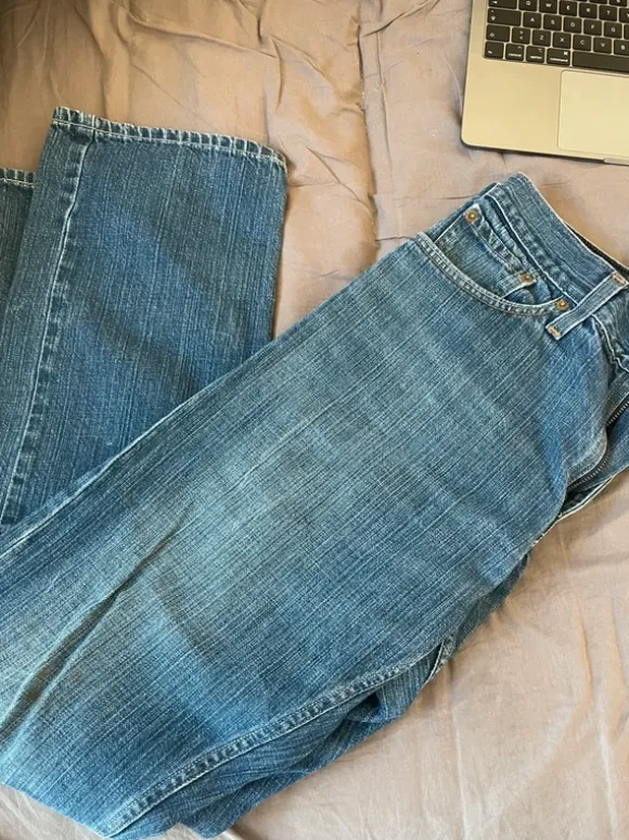 Levis Jeans