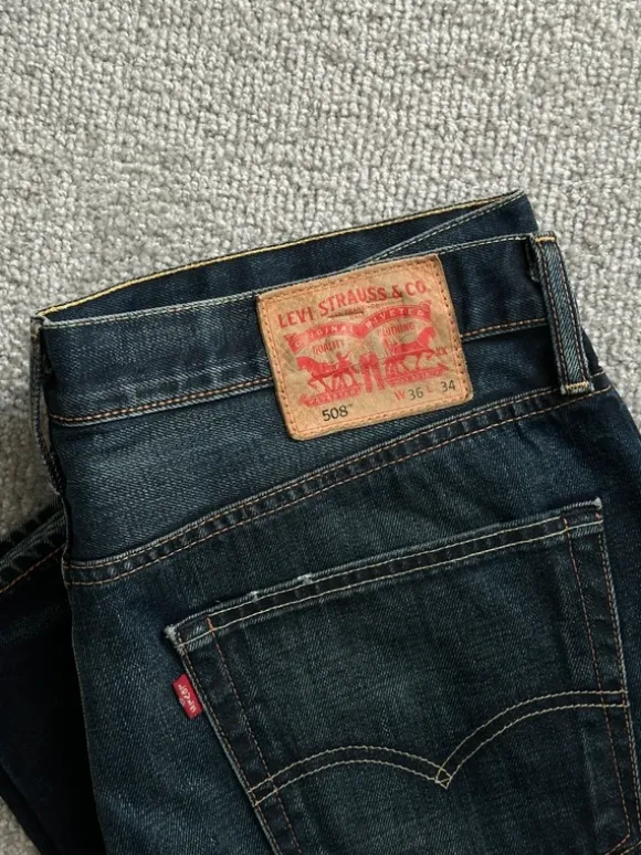 LEVIS jeans