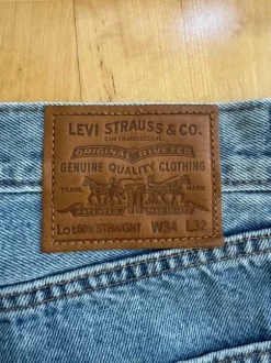 Levis jeans