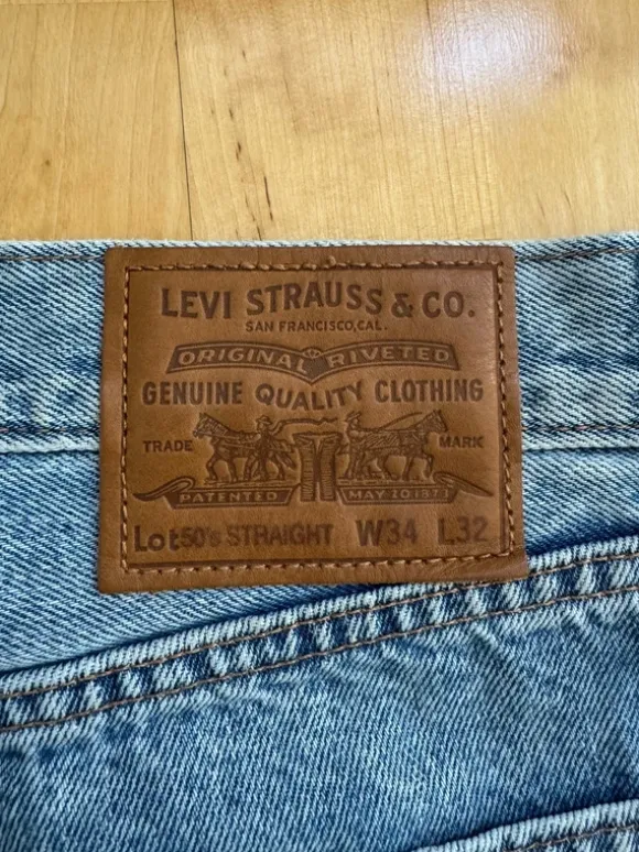 Levis jeans