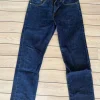 Levi’s jeans i mørkeblå W31/L32