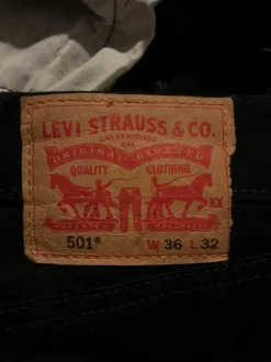 Levis jeans Str 36W 32L