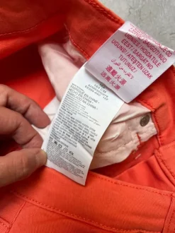 Levi’s krótkie spodenki łososiowe slim nowe z metkami rozciągliwe bawełniane lato S 36