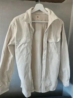 Levi's Manchester skjorta, herr modell, benvit. Storlek M