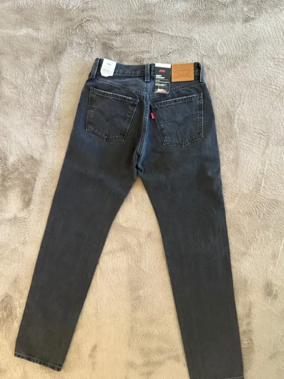 Levi’s Middy Straight women 26x33 ny