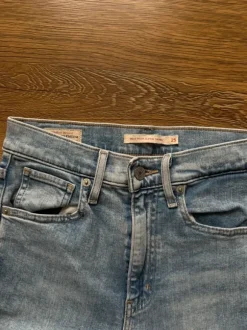 levis mile high super skinny jeans niebieskie wysoki stan dopasowane rozmiar 25 vintage