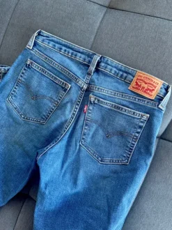 Levi’s superlow skinny jeans