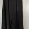 Liberté Essentiel Ova Skirt – sort satin nederdel str. L