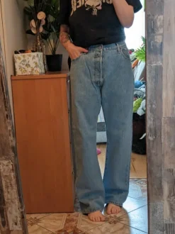 Like new Levis 501 plus size w36L30 boyfriend jeans SWAG opium y2k