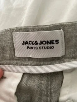 Linen shorts