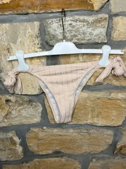 Ljus beige bikini med knyt Helt ny oanvänd