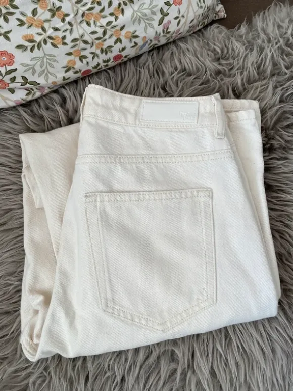 Ljusa jeans