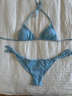 Ljusblå Bikini
