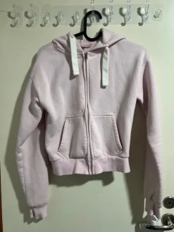 Ljusrosa kofta från Gina tricot