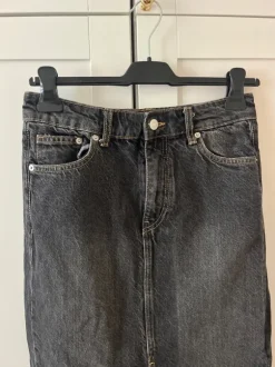 Lång jeanskjol
