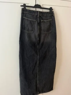Lång jeanskjol