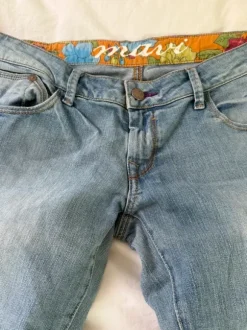 low rise ripped bootcut jeans 00s