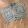 Lyseblå shorts