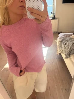 Lyserød strik