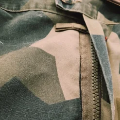 M90 Pro Elite armebyxor i tåligt material även i fuktig miljö. Bra med fickor och i kanon skick