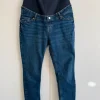 Mama jeans i mørk denim
