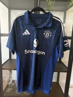 Manchester United 24/25 Away Jersey – Mainoo #37