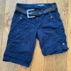Marinblå bermudashorts Esprit EDC