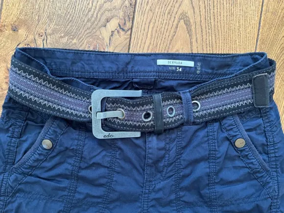 Marinblå bermudashorts Esprit EDC