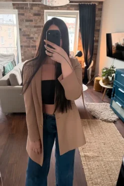 Marynarka nude beżowa elegancka wiosna Asos