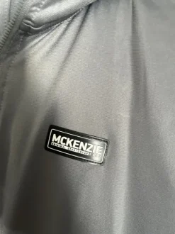 Mckenzie hættetrøje