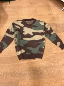 Megafed camouflage sweater