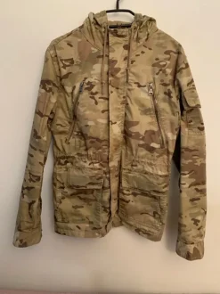 Militär tunn jacka