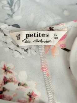 Miss Selfridge Petites sæt – top + shorts i blomsterprint