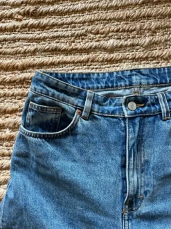 Monki siniset farkut