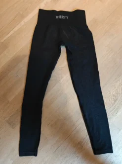 Mørkegrå tights fra Diversity - str. M