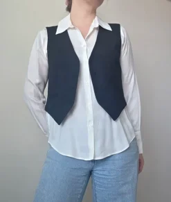 Musta liivi