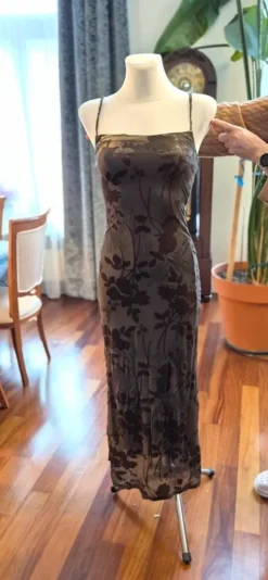 NA-KD floral print długa seksowna sukienka na ramiączkach hit viral vintage oldmoney