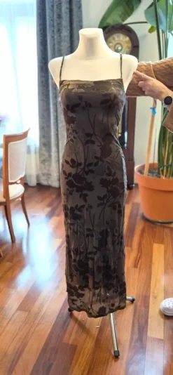 NA-KD floral print długa seksowna sukienka na ramiączkach hit viral vintage oldmoney