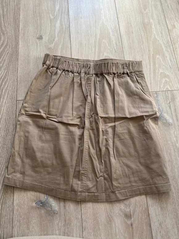 Nedeldel med store lommer