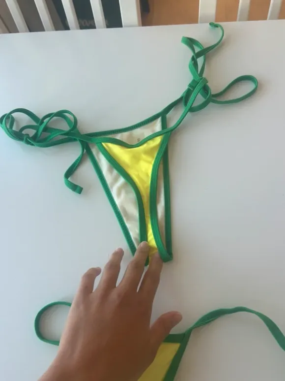 Neongul/grön bikini 💚💛 XS – stringmodell