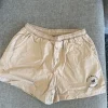New Balance shorts i storlek S