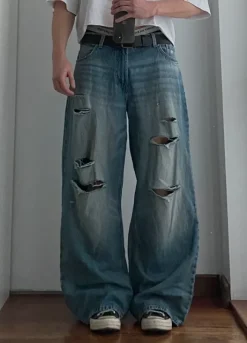 Niebieskie jeansy z dziurami distressed olderbrothercore