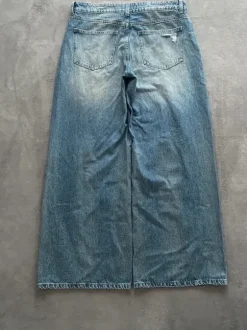 Niebieskie jeansy z dziurami distressed olderbrothercore