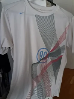 Nike 90