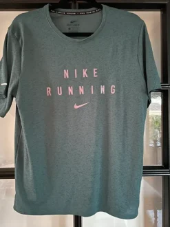 Nike Funktions tränings T-shirt