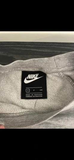 Nike sweatshirt
