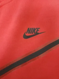 Nike tech röd