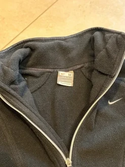 Nike Therma Bluza Polarowa Damska Czarna Rozpinana Rozmiar M