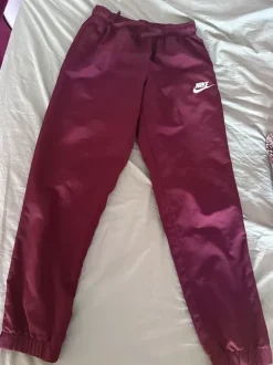 Nike träningsset / tracksuit vinröd