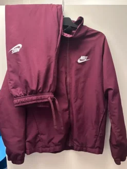 Nike träningsset / tracksuit vinröd